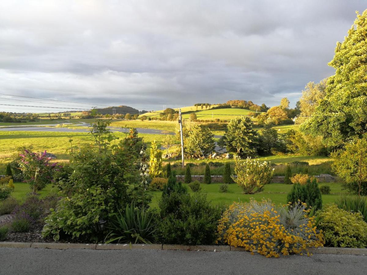 Tower View Lodge Ennis Buitenkant foto